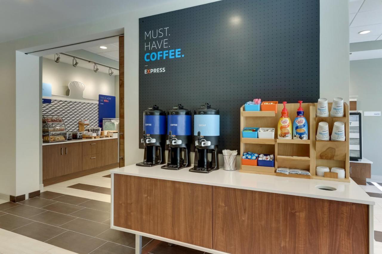 Holiday Inn Express & Suites - Winston - Salem Sw - Clemmons By Ihg Luaran gambar