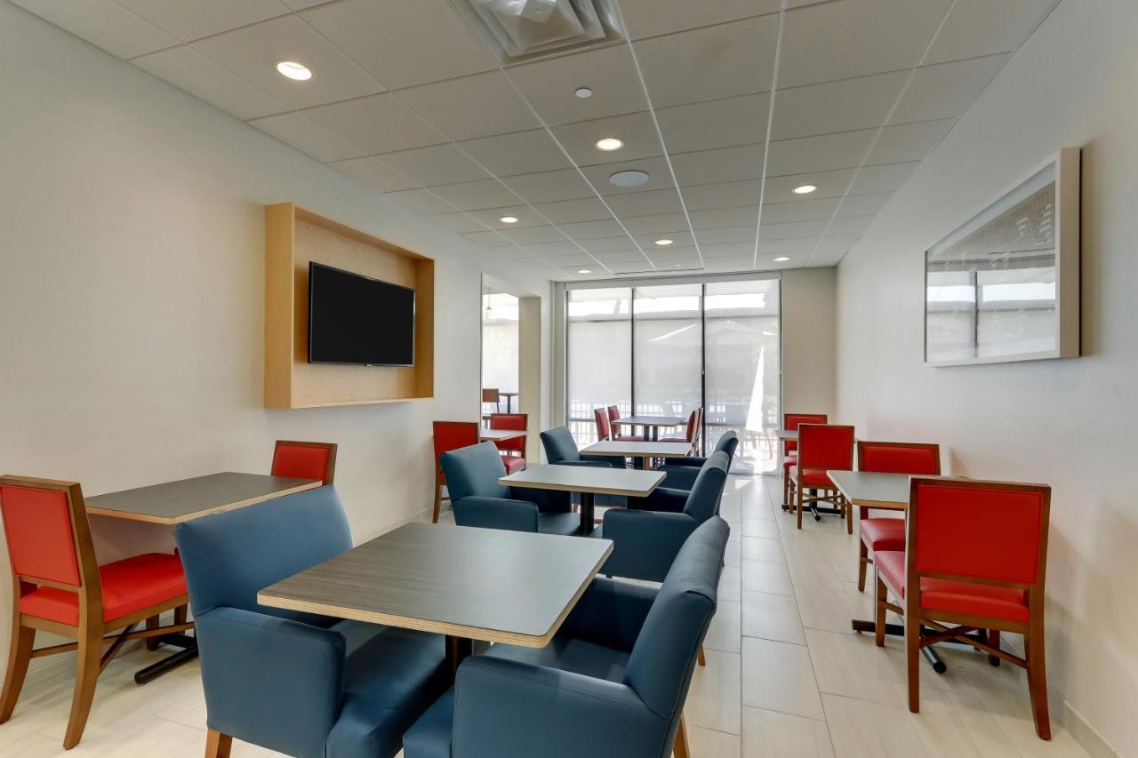 Holiday Inn Express & Suites - Winston - Salem Sw - Clemmons By Ihg Luaran gambar