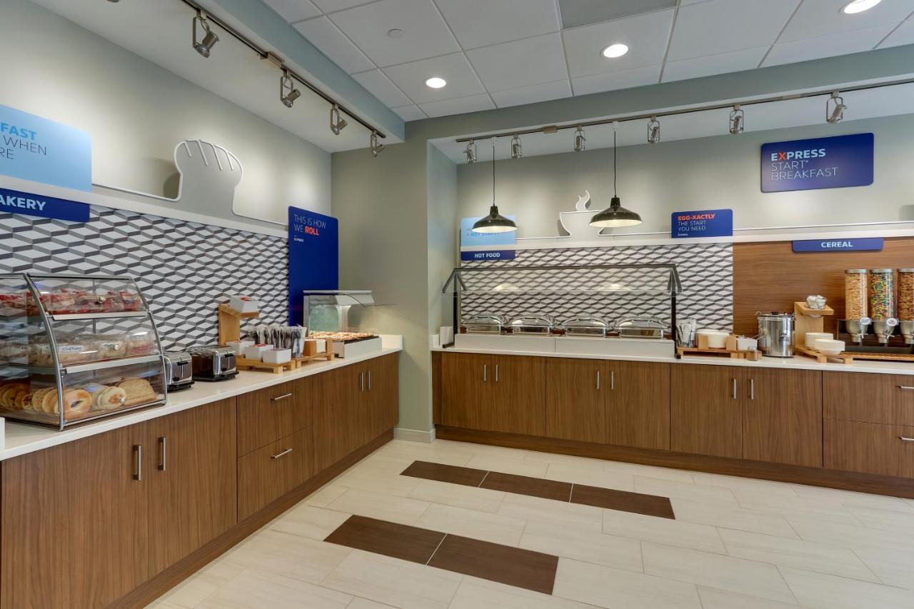 Holiday Inn Express & Suites - Winston - Salem Sw - Clemmons By Ihg Luaran gambar
