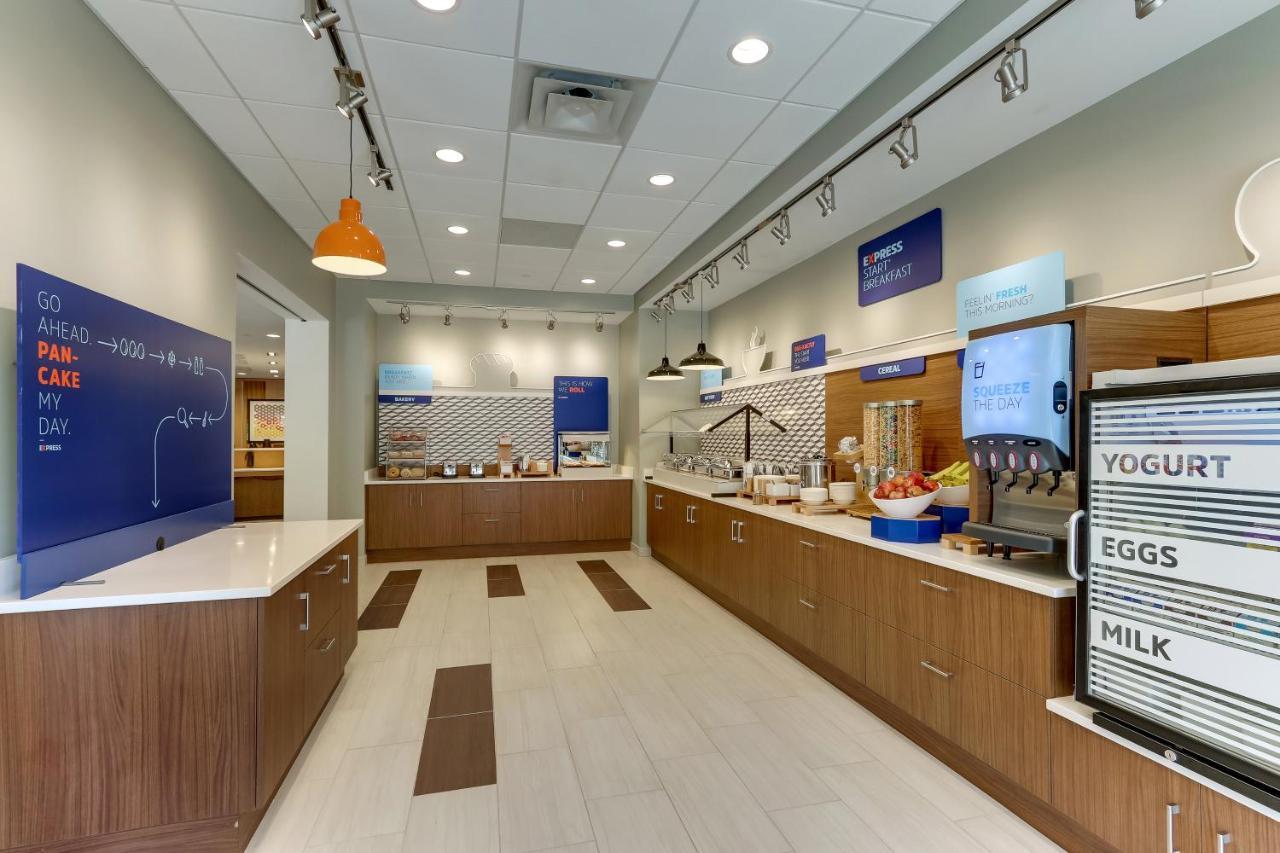 Holiday Inn Express & Suites - Winston - Salem Sw - Clemmons By Ihg Luaran gambar