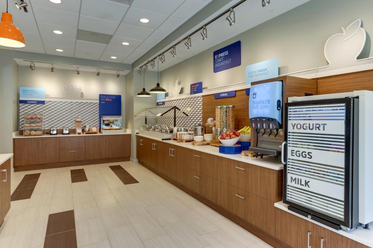 Holiday Inn Express & Suites - Winston - Salem Sw - Clemmons By Ihg Luaran gambar