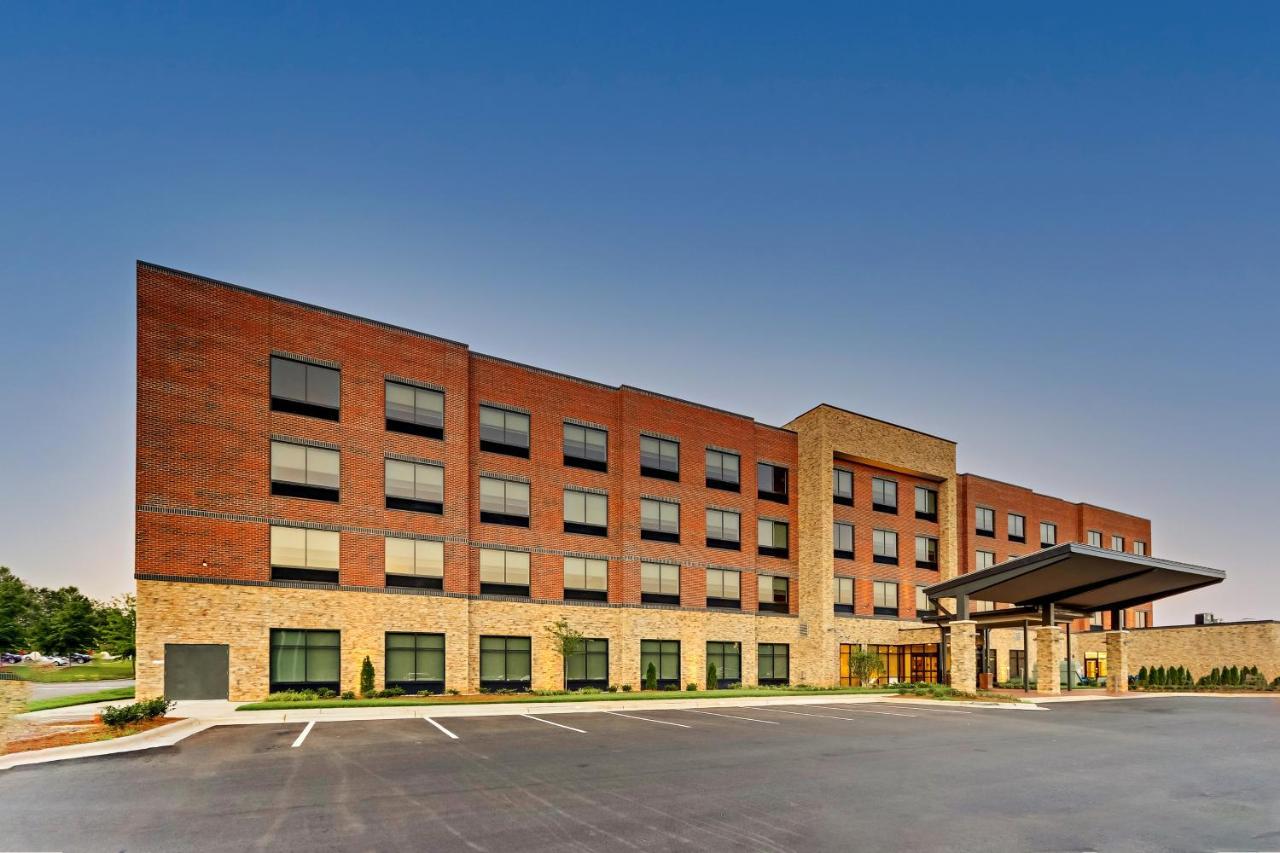 Holiday Inn Express & Suites - Winston - Salem Sw - Clemmons By Ihg Luaran gambar